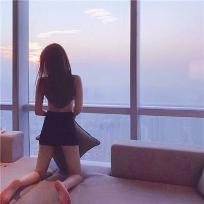 征服者的钟声中文版下载